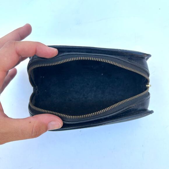 Louis Vuitton Epi Dauphine 17 Cosmetic Pouch Black Textured Clutch - Picture 9 of 11